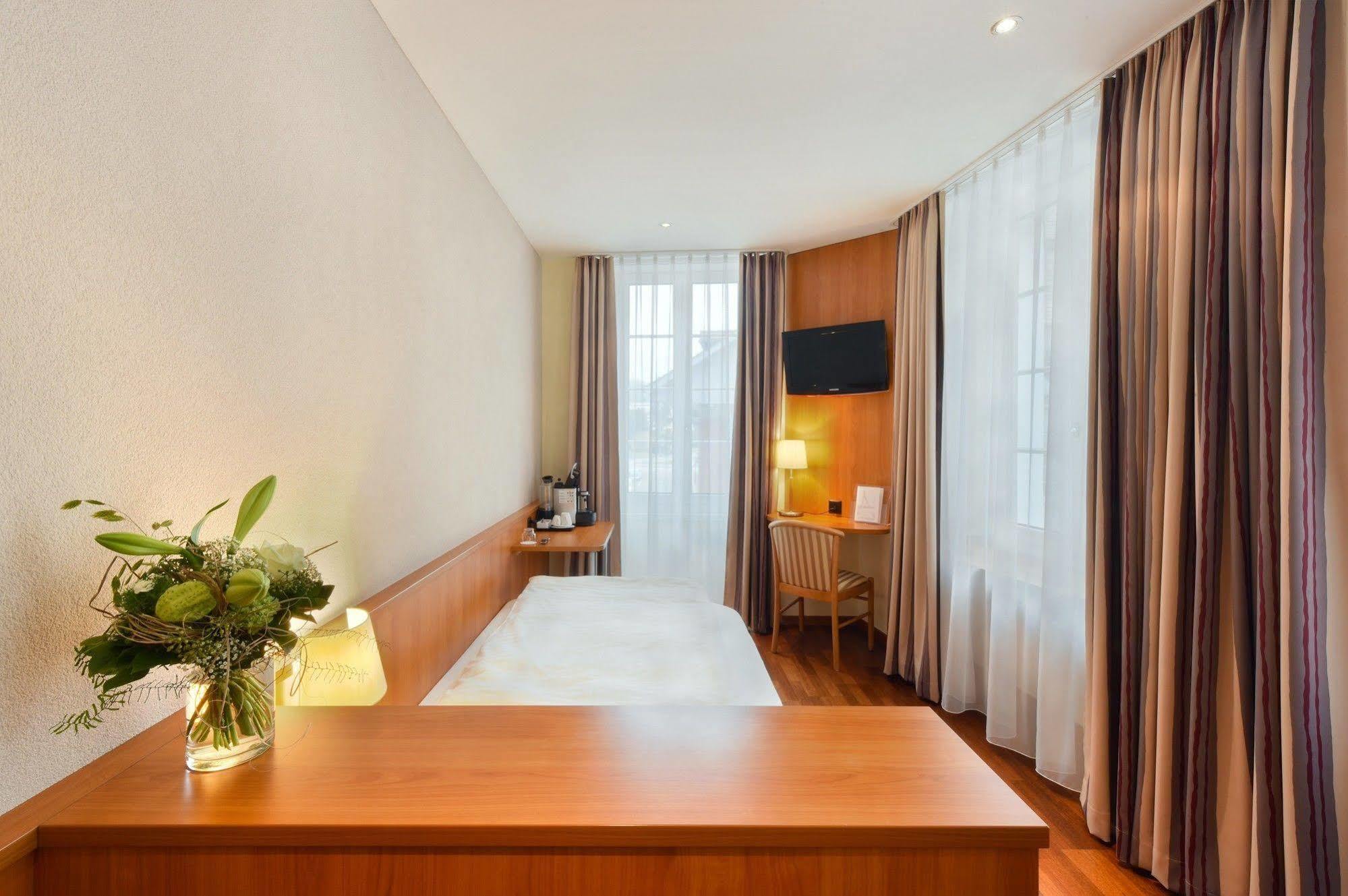 Apart Hotel Amadeo Zofingen Ngoại thất bức ảnh